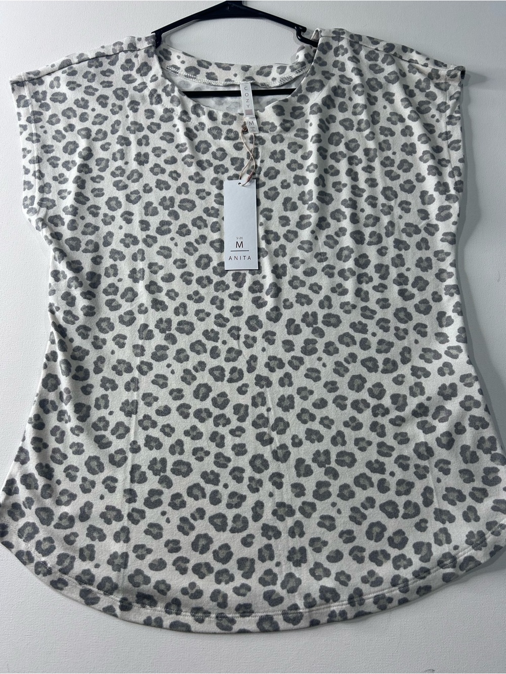 NWT Lularoe Medium Cozy Anita Cheetah Print Cap Sleeve T-Shirt